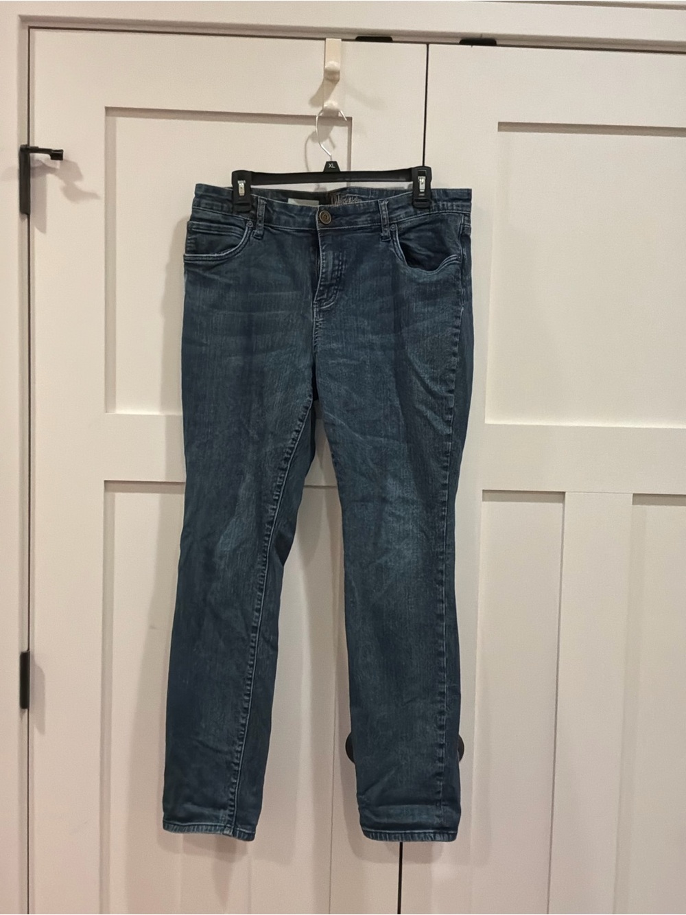 Kut from the Kloth Medium Wash Straight Leg Jeans